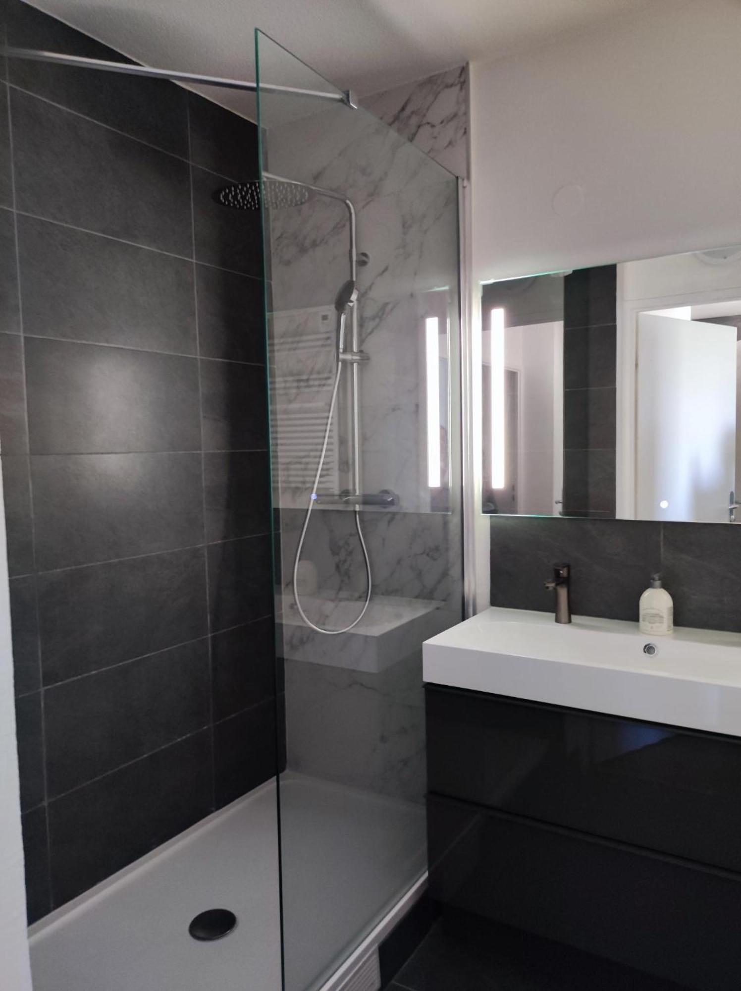2 Appartements Au Centre D'Evry Proches De Paris Courcouronnes Luaran gambar